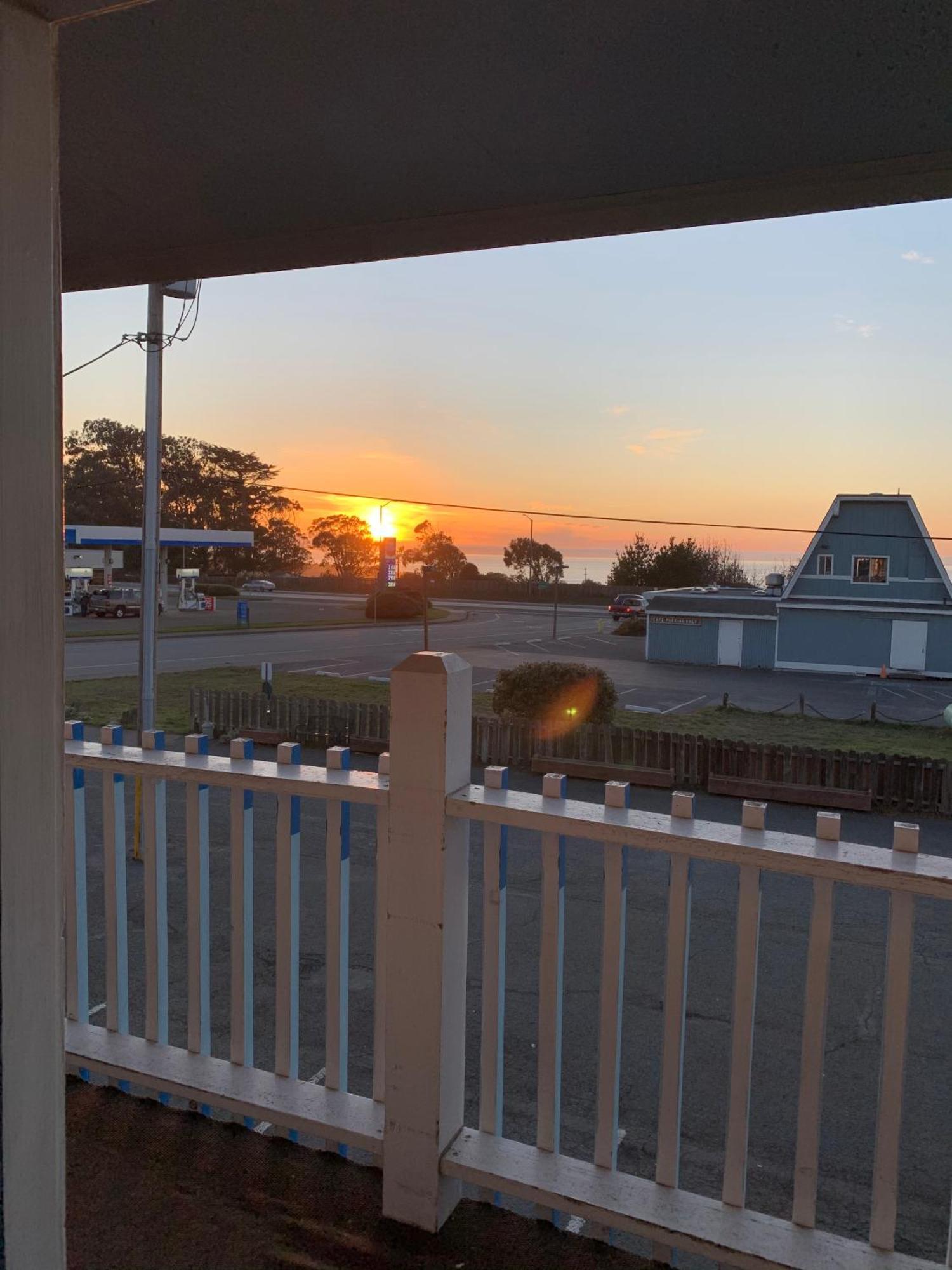 Seabird Lodge Fort Bragg Bagian luar foto