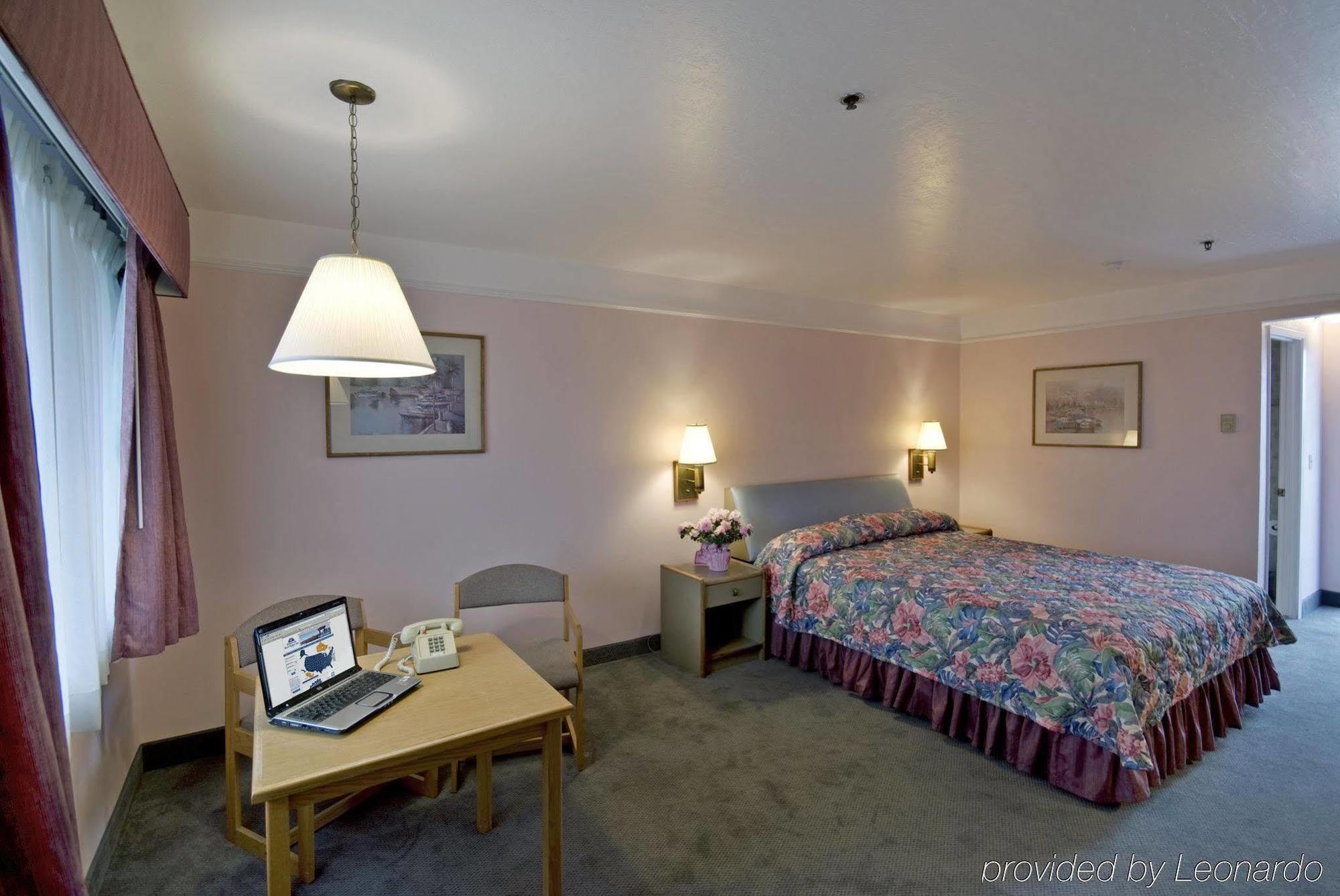 Seabird Lodge Fort Bragg Ruang foto